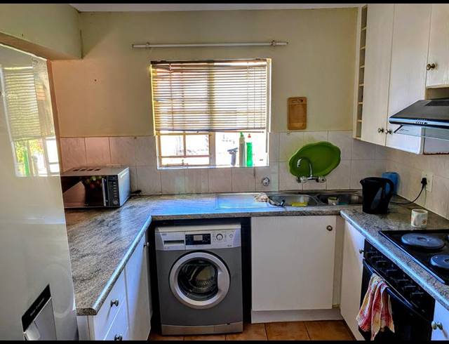 2 BEDROOM TOWNHOUSE FOR SALE IN MORELETAPARK